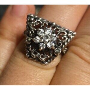 Vintage Sterling Silver Ring Sz 7.5